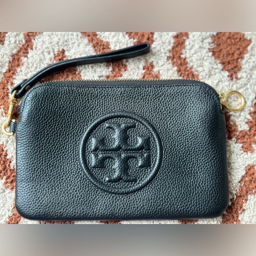 Tory Burch Perry Wristlet
